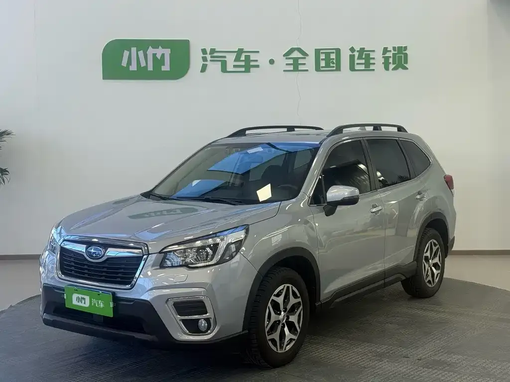 Subaru Forester — фото 1