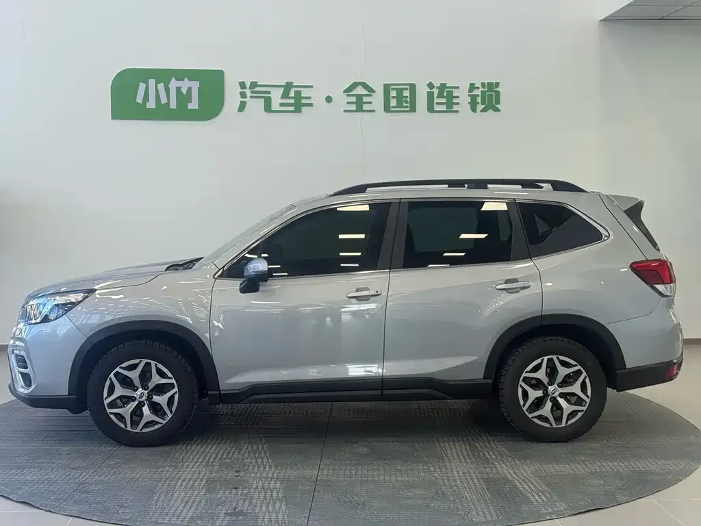 Subaru Forester — фото 10