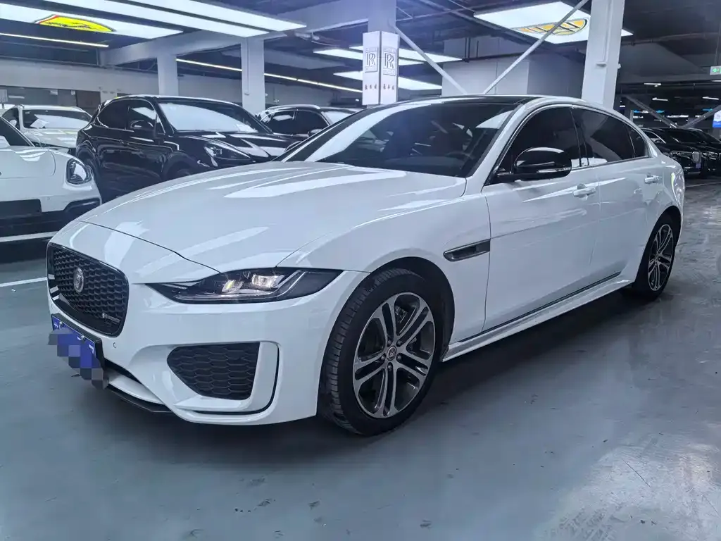 Jaguar XEL — фото 1