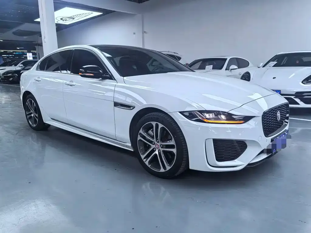 Jaguar XEL — фото 3