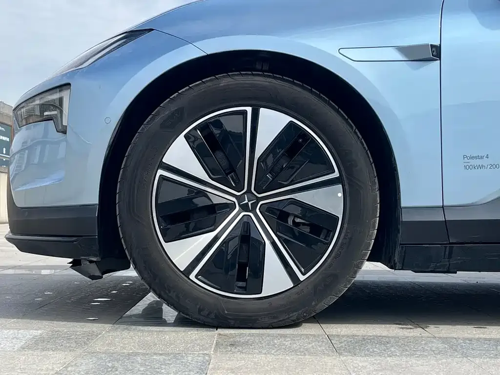 Polestar Polestar 4 — фото 4