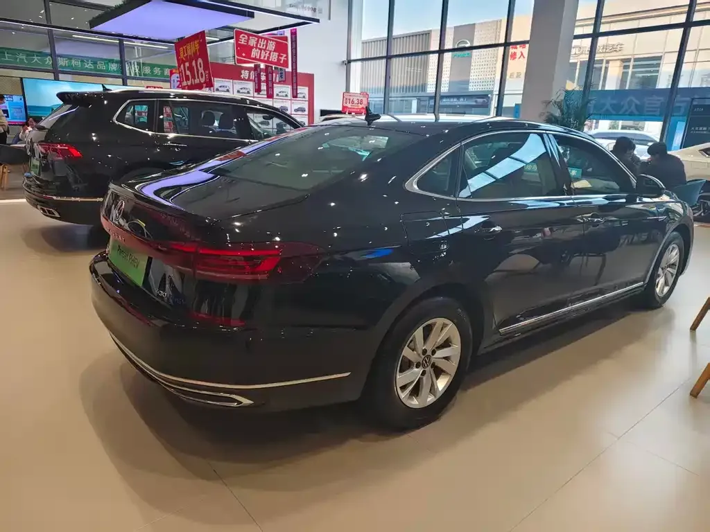 Volkswagen Passat New Energy — фото 4