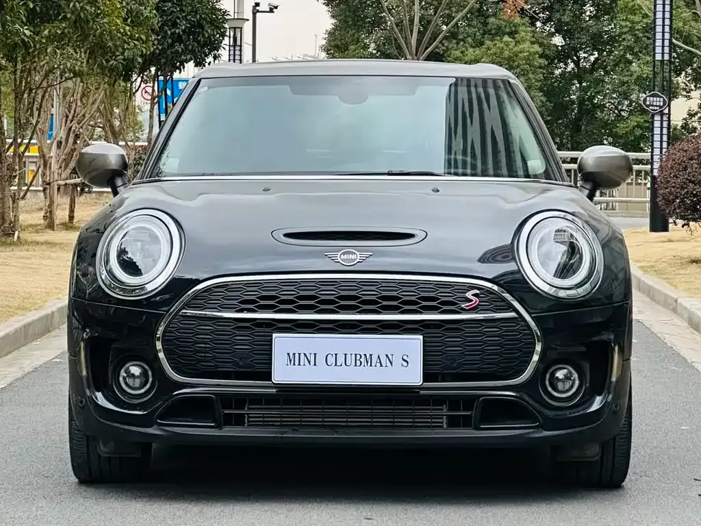 MINI Clubman — фото 2
