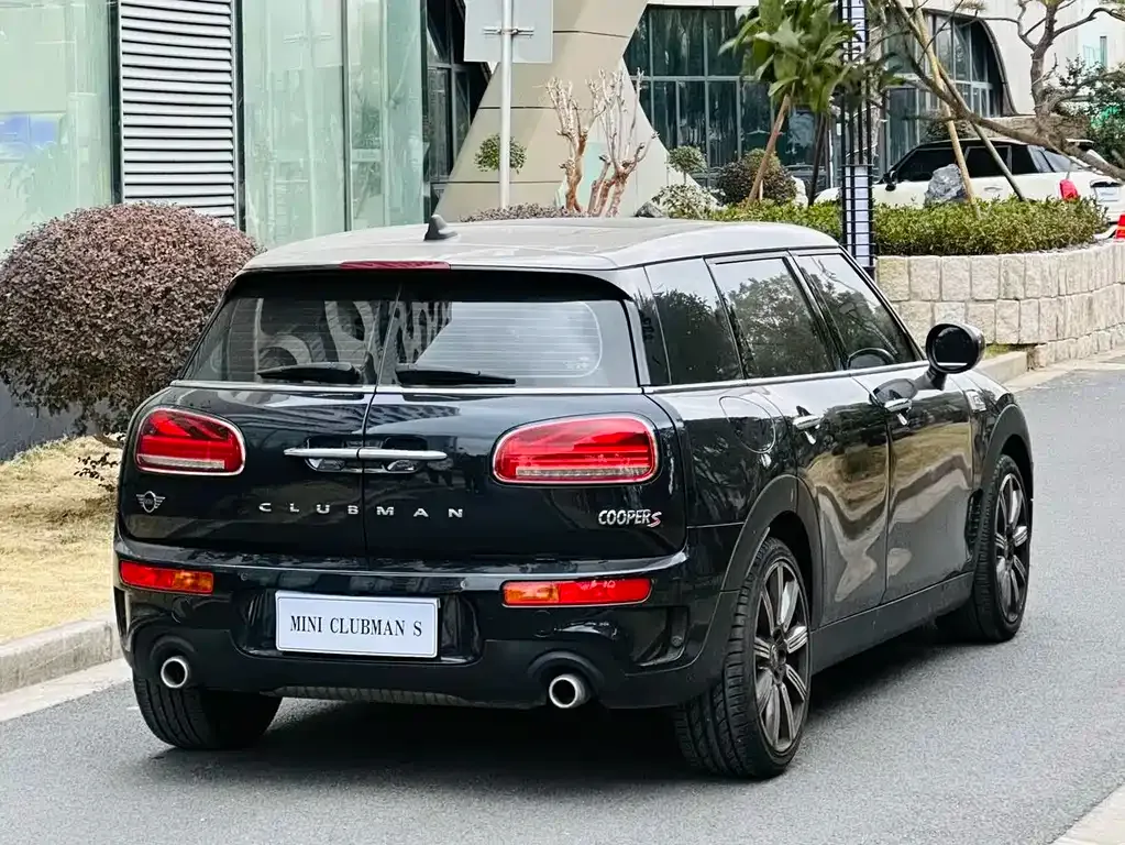 MINI Clubman — фото 8