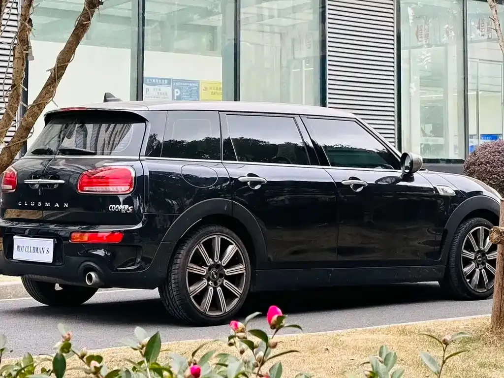 MINI Clubman — фото 7