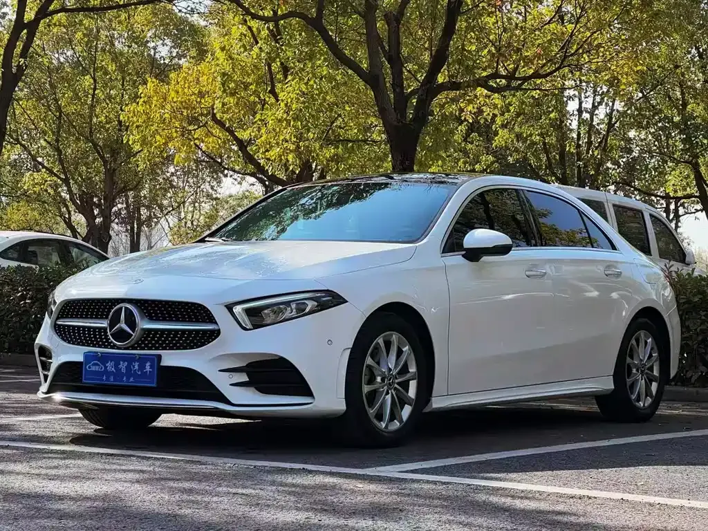 Mercedes-Benz A-Class — фото 1