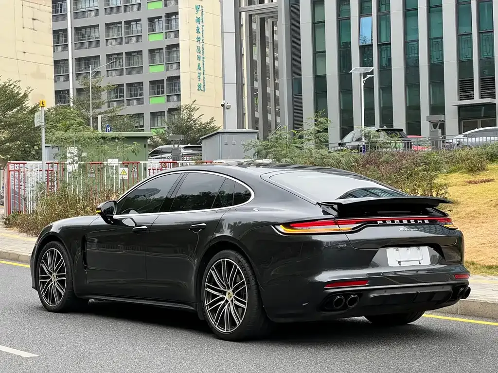 Porsche Panamera — фото 5