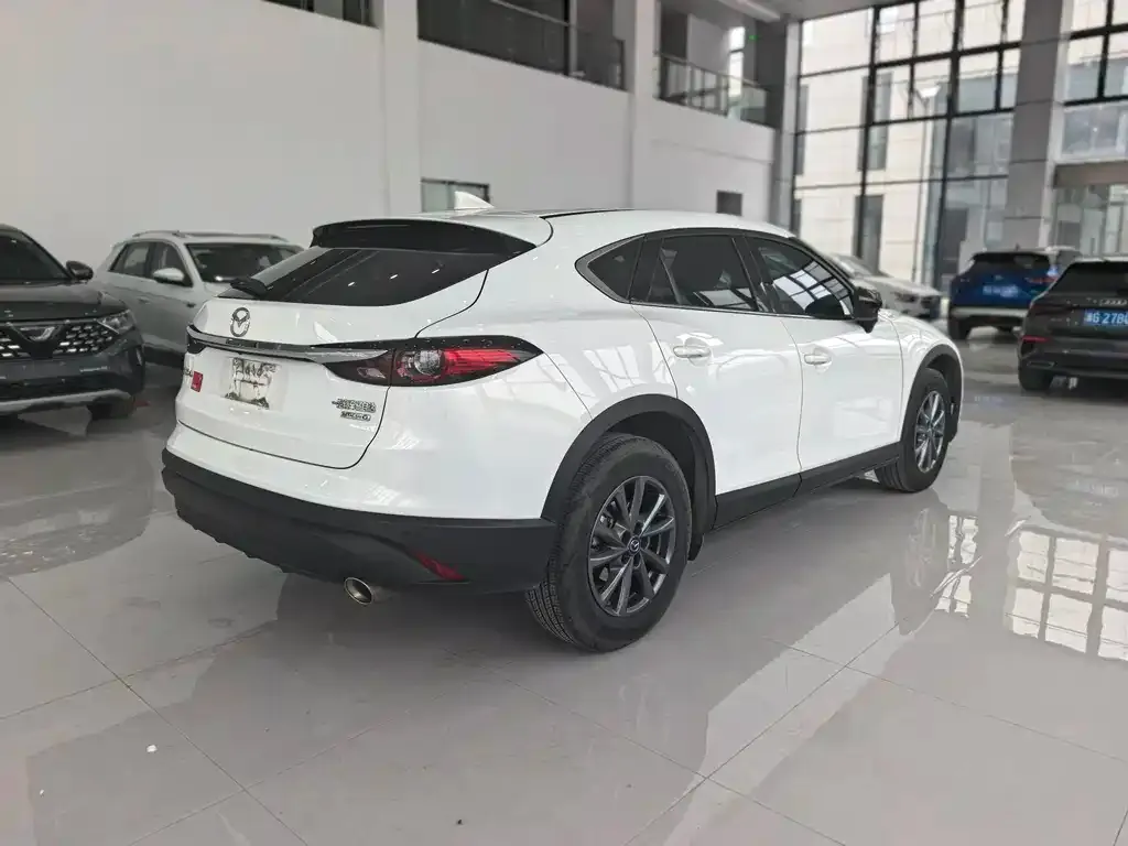 Mazda CX-4 — фото 7