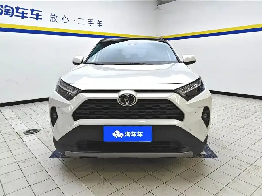 Toyota RAV4 — фото 10