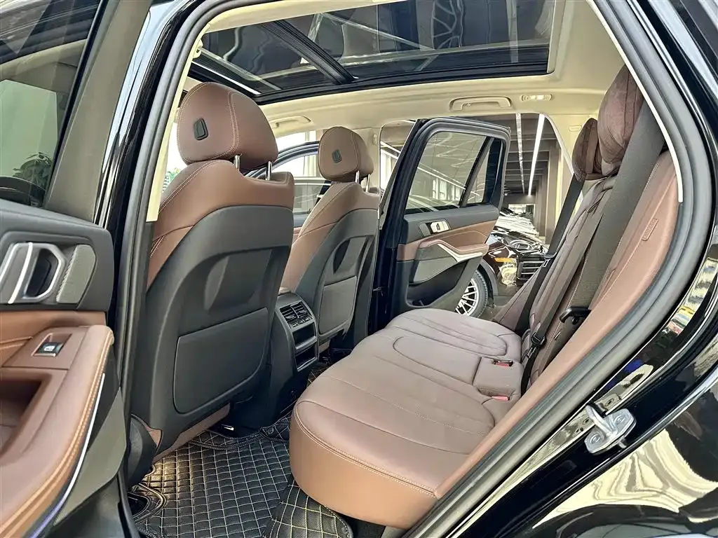 BMW X5 (Import) — фото 6