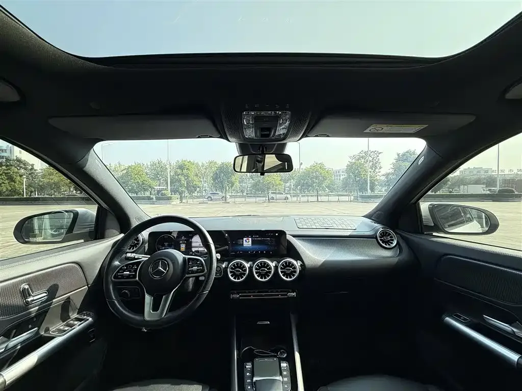 Mercedes-Benz GLA — фото 8
