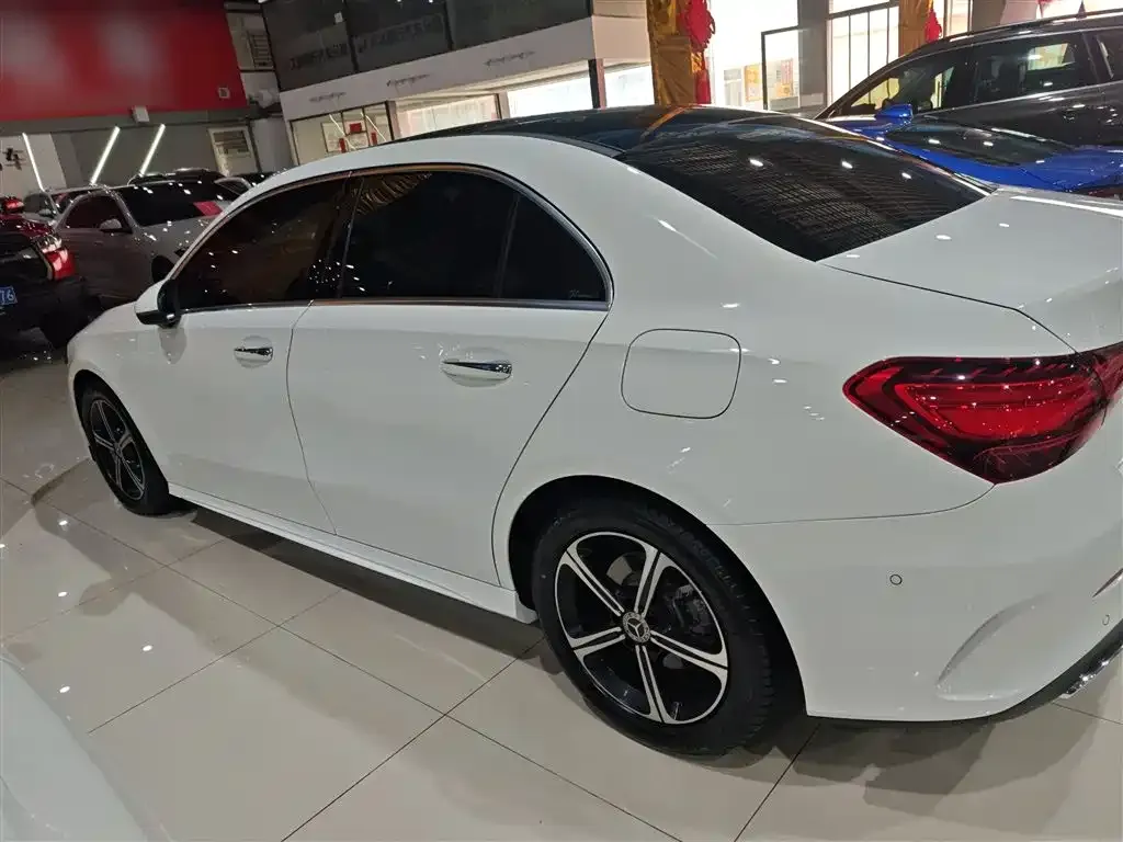 Mercedes-Benz A-Class — фото 6