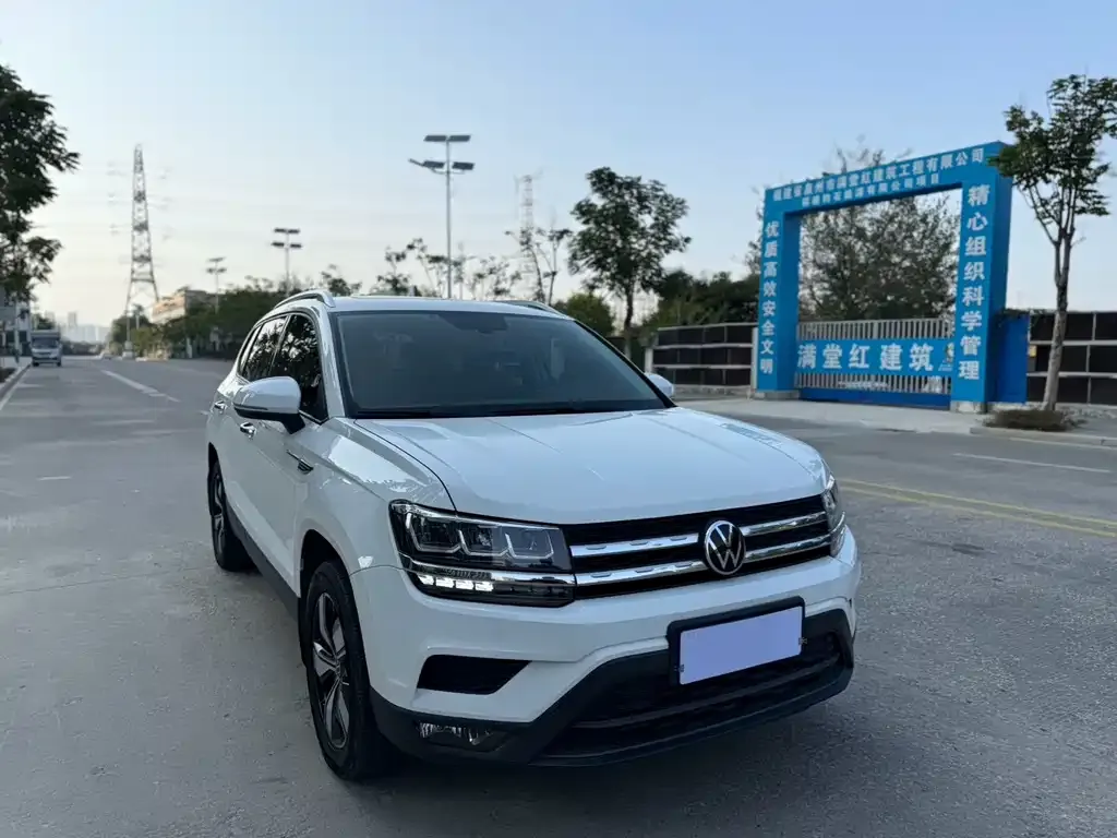 Volkswagen Tharu — фото 3