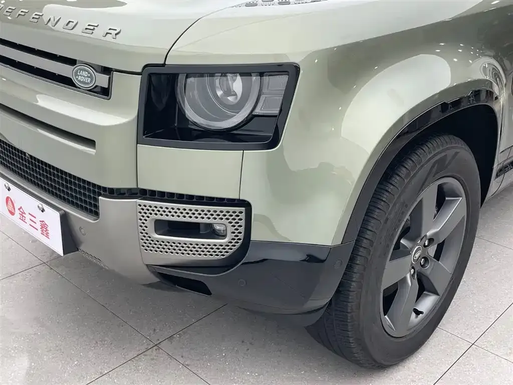Land Rover Defender — фото 7