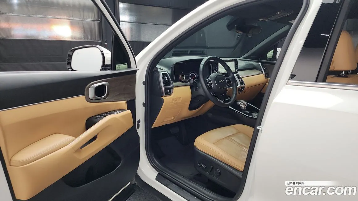 Kia Sorento — фото 7