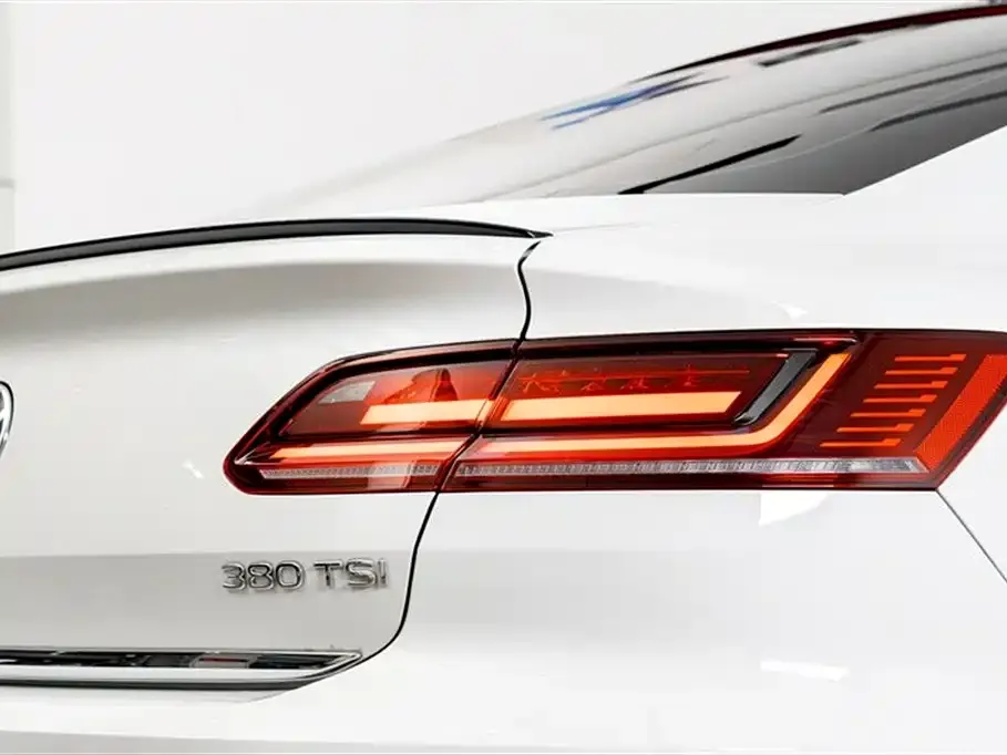 Volkswagen CC — фото 9