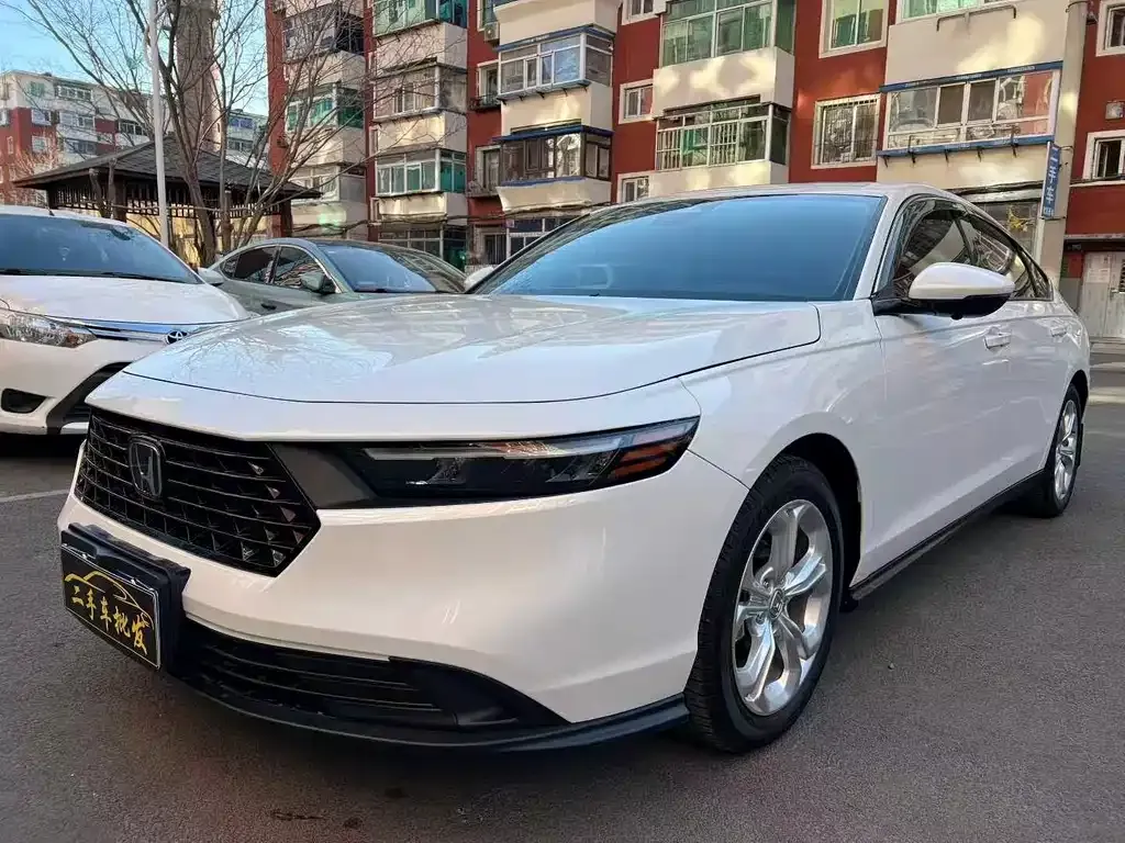 Honda Accord — фото 3