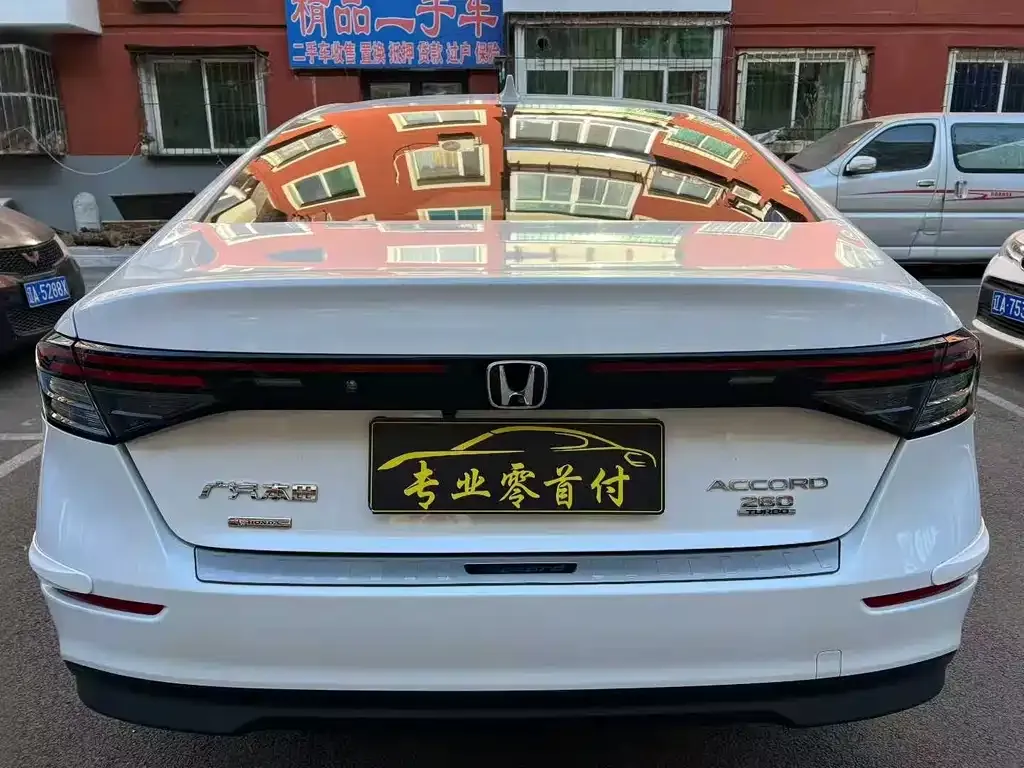 Honda Accord — фото 5