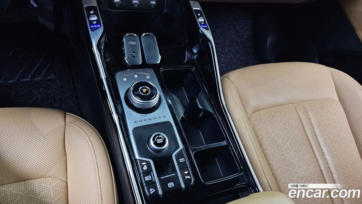 Kia Sorento — фото 7