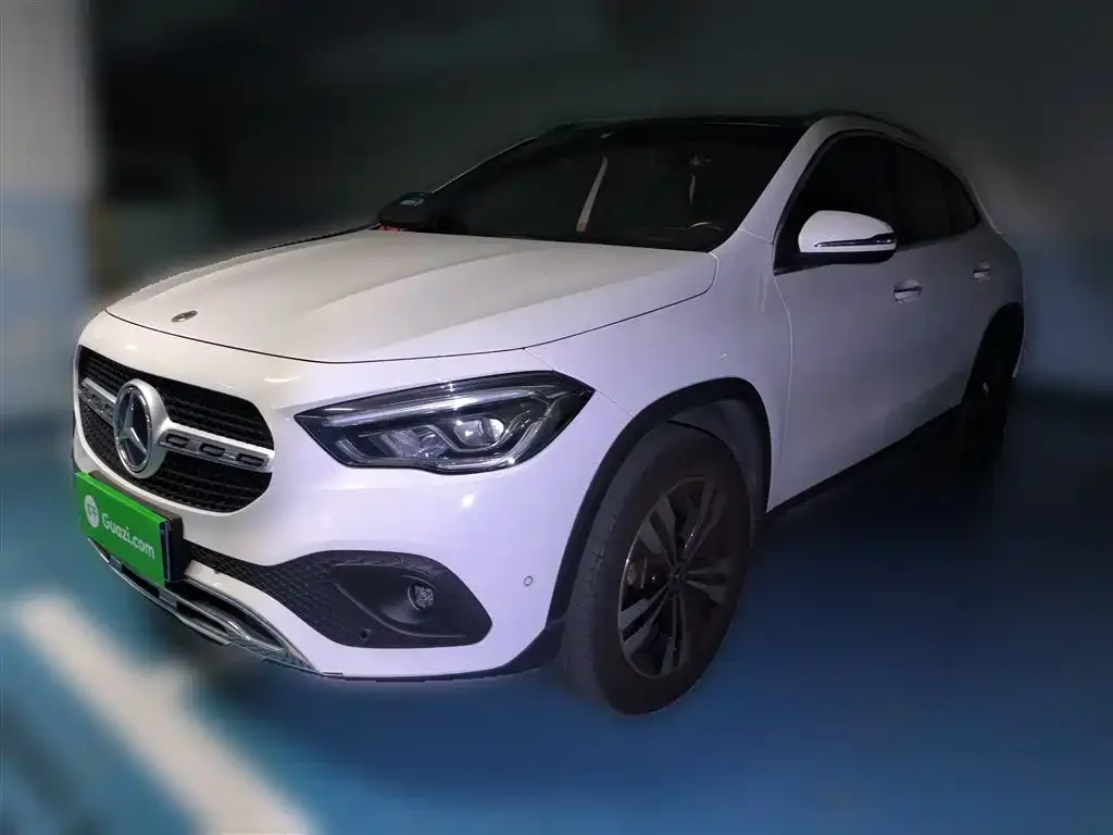 Mercedes-Benz GLA — фото 1