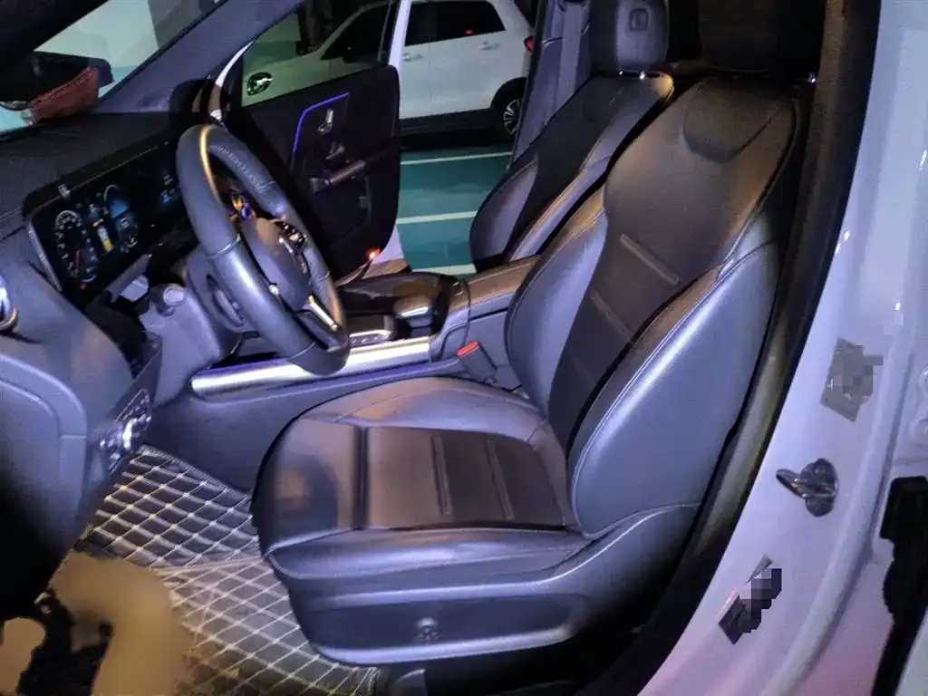 Mercedes-Benz GLA — фото 8