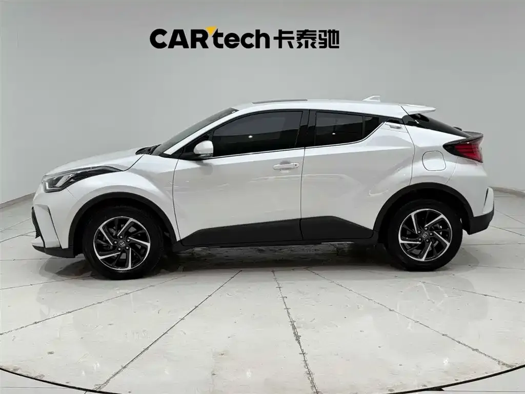 Toyota C-HR — фото 5