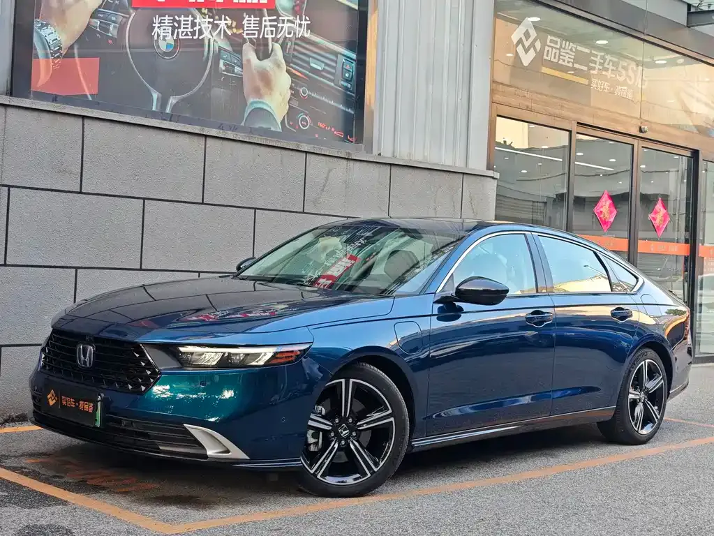 Honda Accord New Energy — фото 1