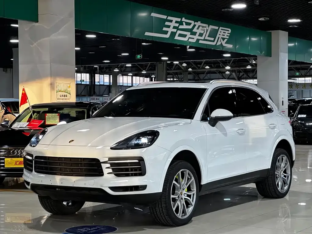 Porsche Cayenne Hybrid — фото 1