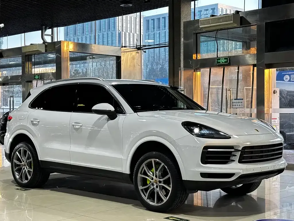 Porsche Cayenne Hybrid — фото 3