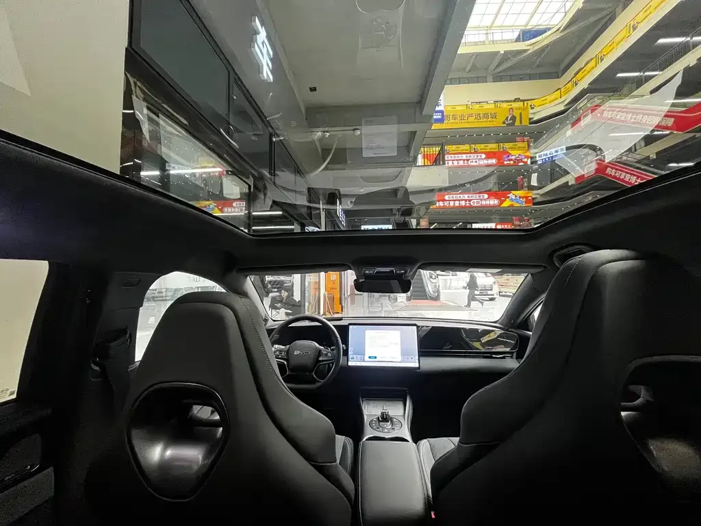 BYD Seal — фото 10