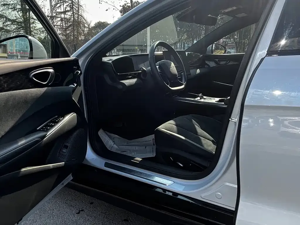 BYD Seal — фото 6