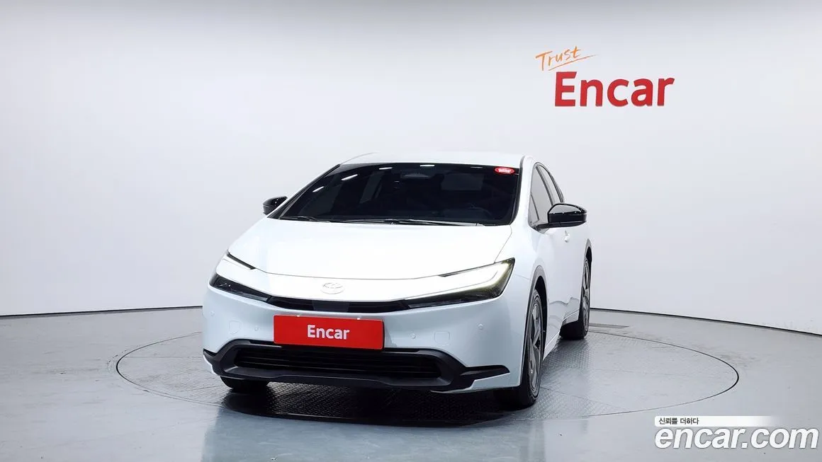 Toyota Prius — фото 3