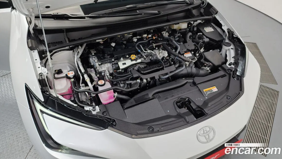 Toyota Prius — фото 6
