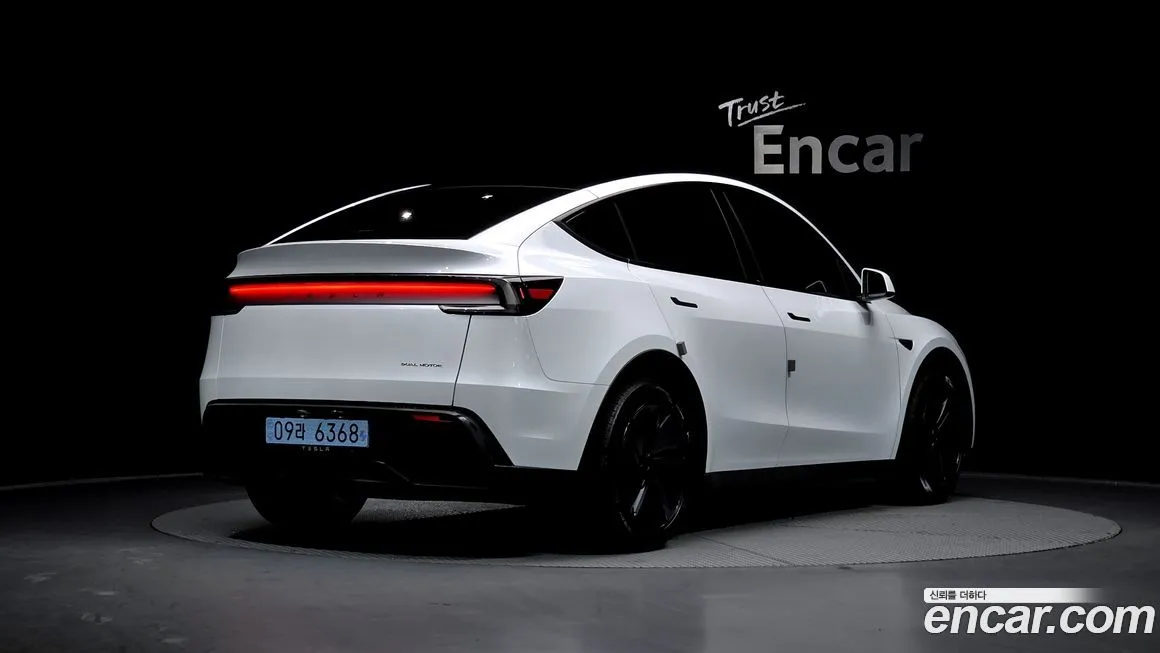 Tesla Model Y — фото 5