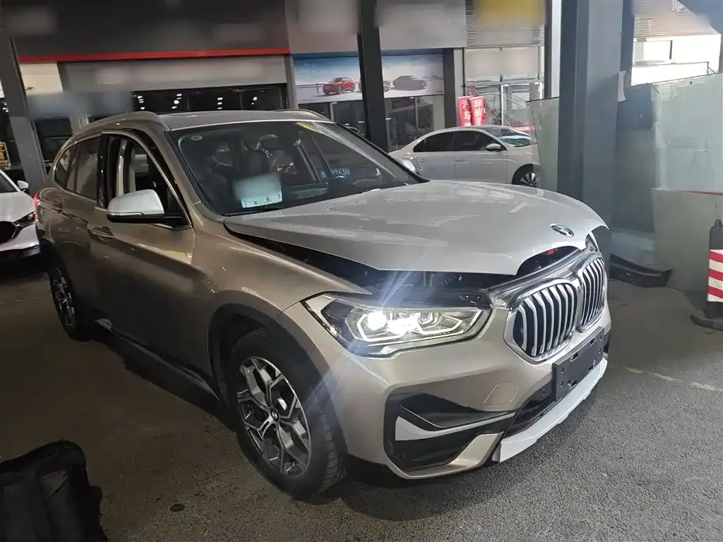 BMW X1 — фото 3