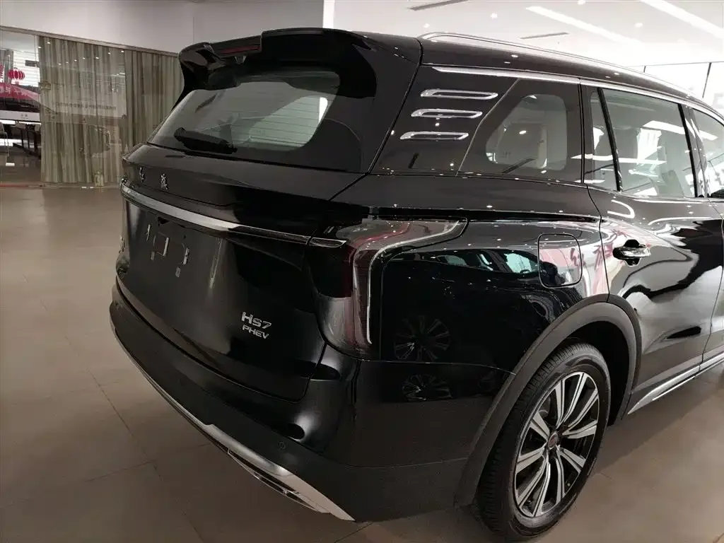 Hongqi HS7 PHEV — фото 3