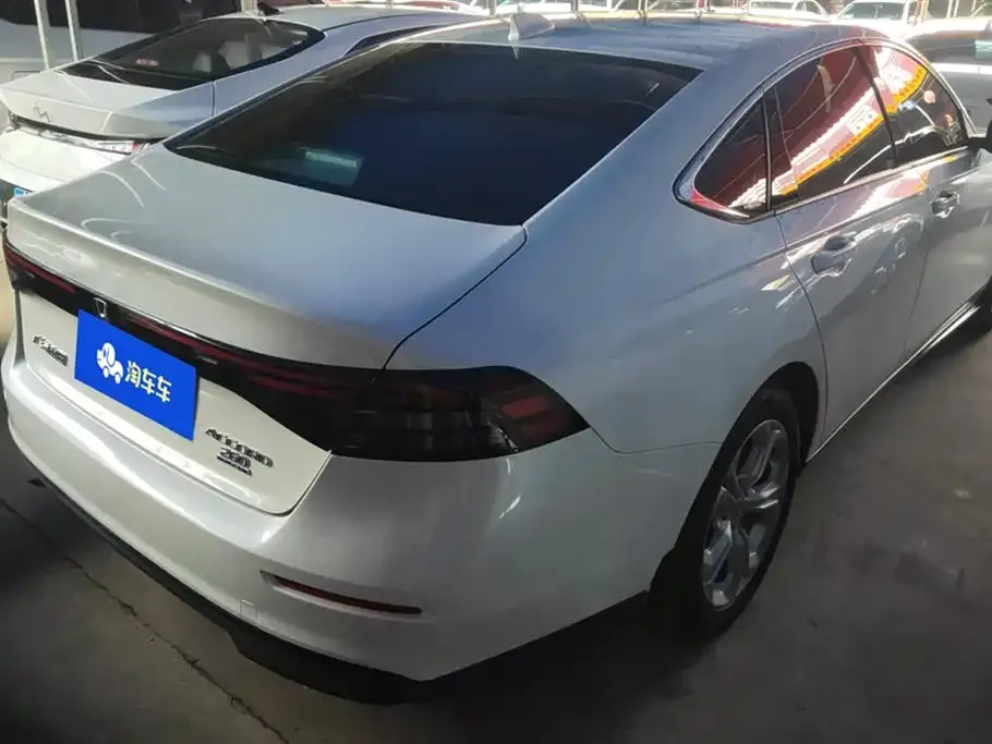 Honda Accord — фото 2