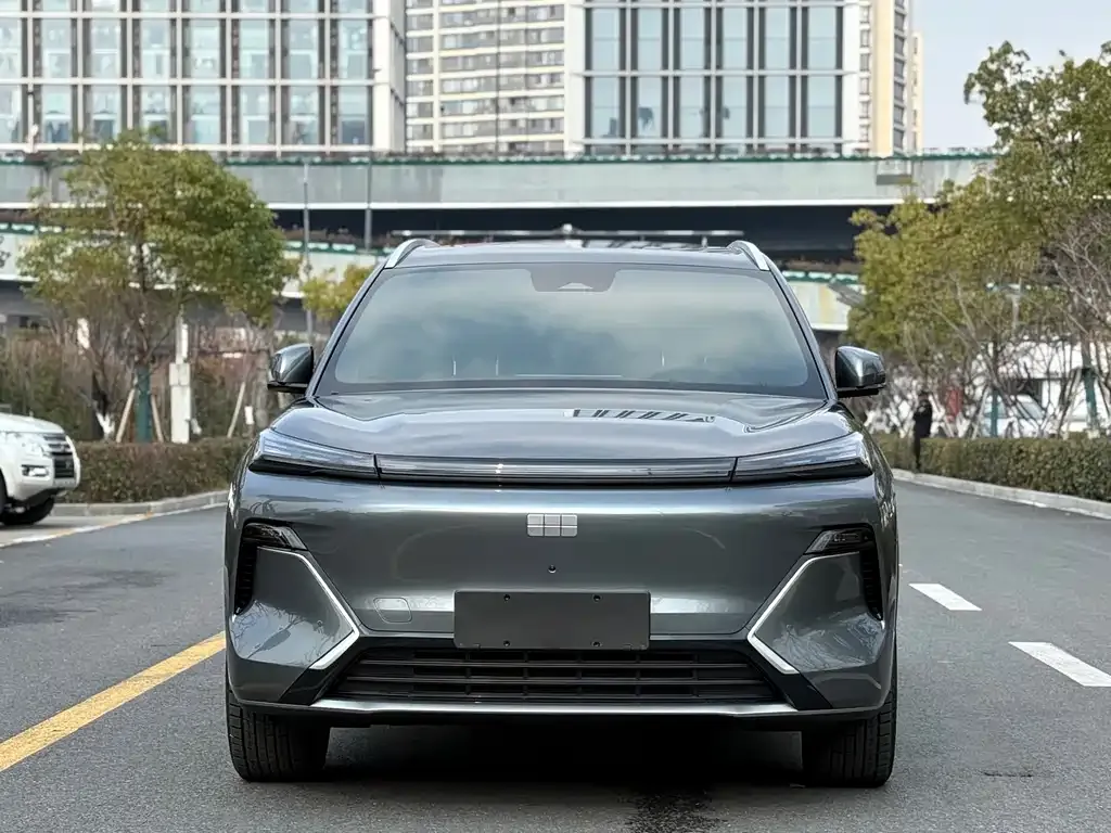 Geely 银河星舰7 — фото 2