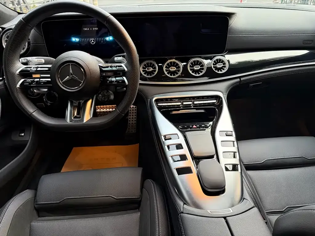 Mercedes-Benz AMG GT — фото 5
