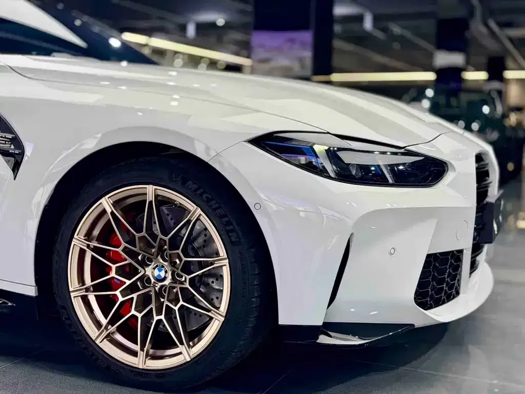 BMW M4 — фото 4
