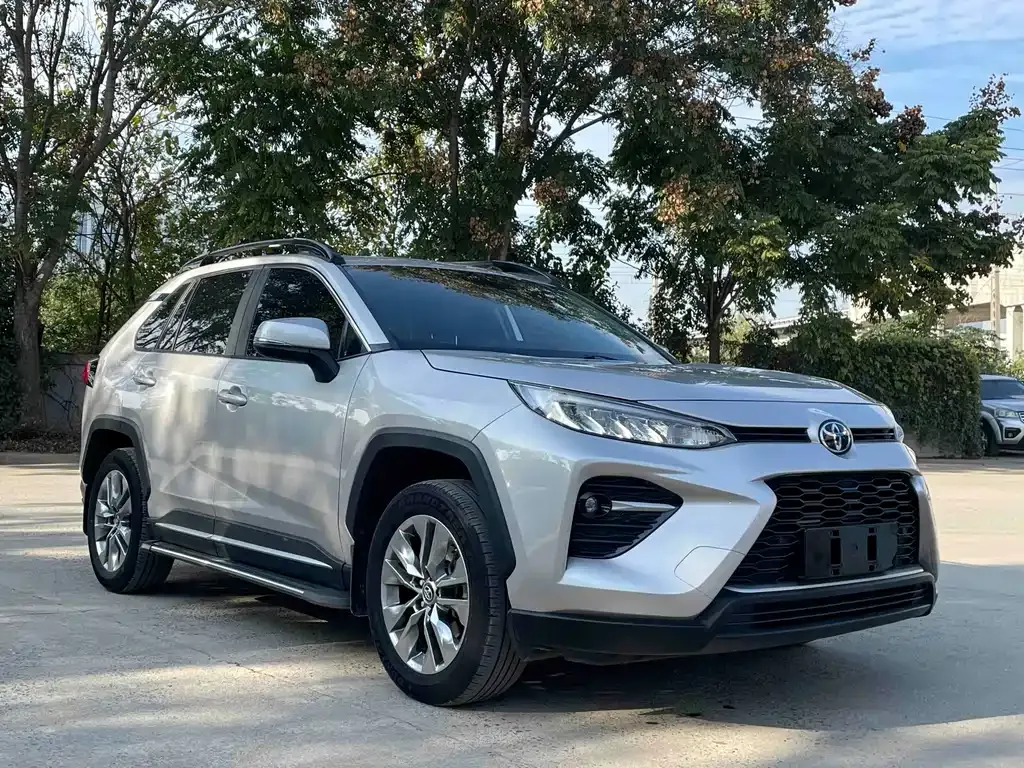 Toyota Wildlander — фото 10