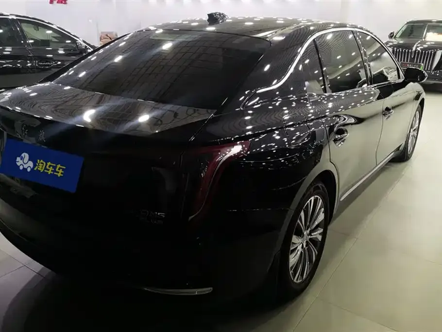 Hongqi E-QM5 — фото 8