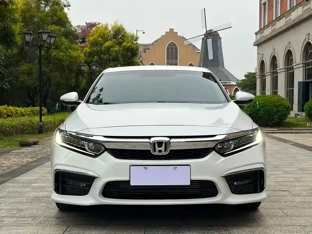 Honda Inspire — фото 2