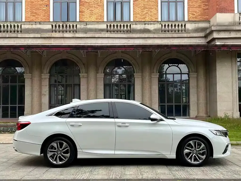 Honda Inspire — фото 5