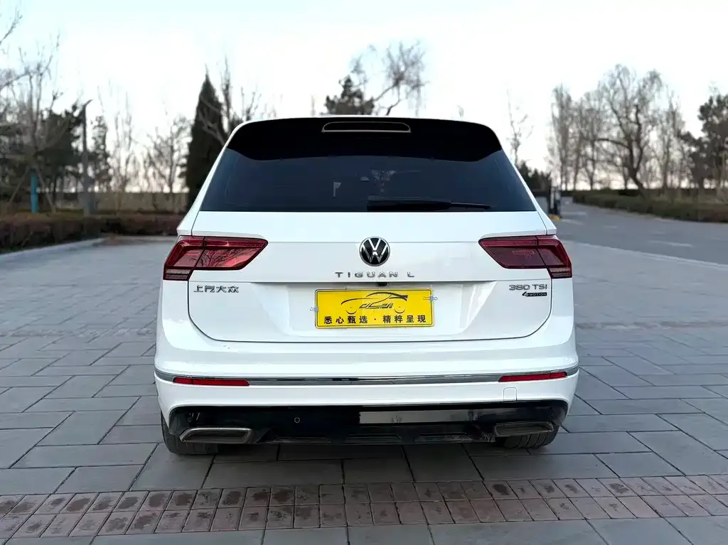 Volkswagen Tiguan L — фото 2