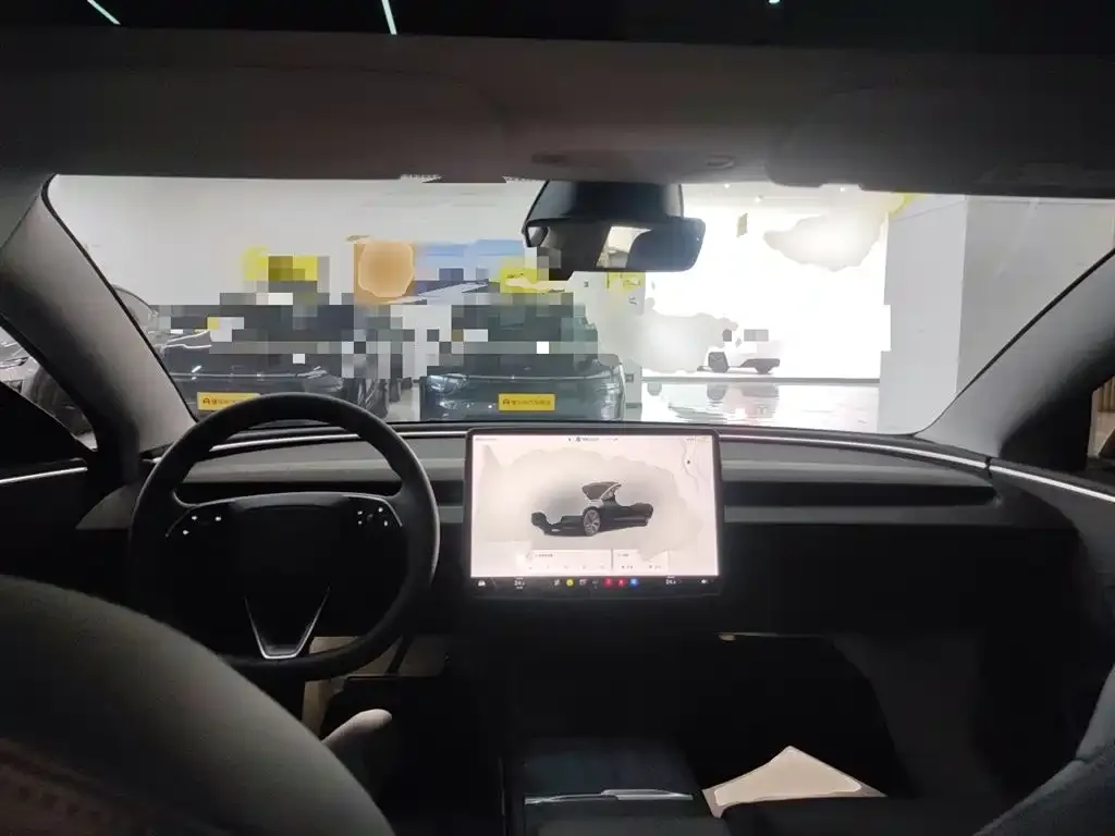 Tesla Model 3 — фото 4