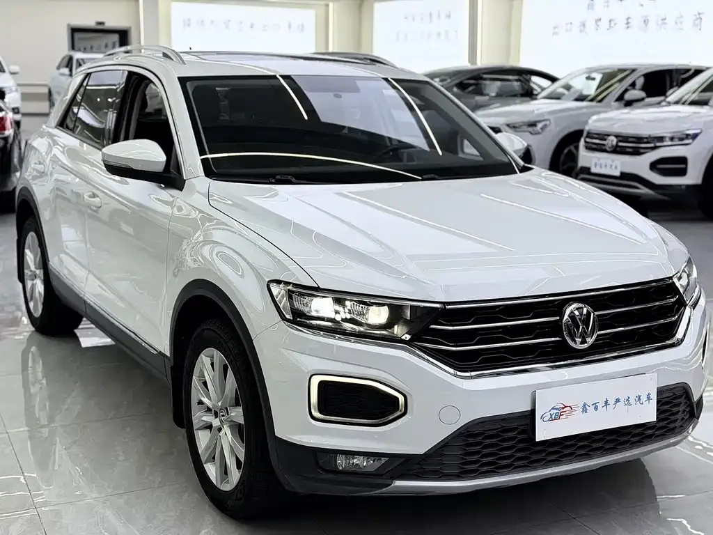 Volkswagen T-Roc — фото 5