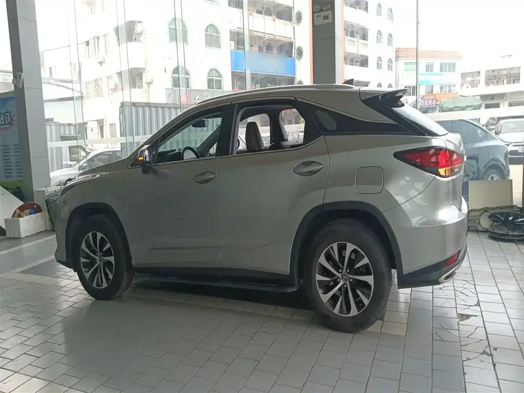Lexus RX — фото 2
