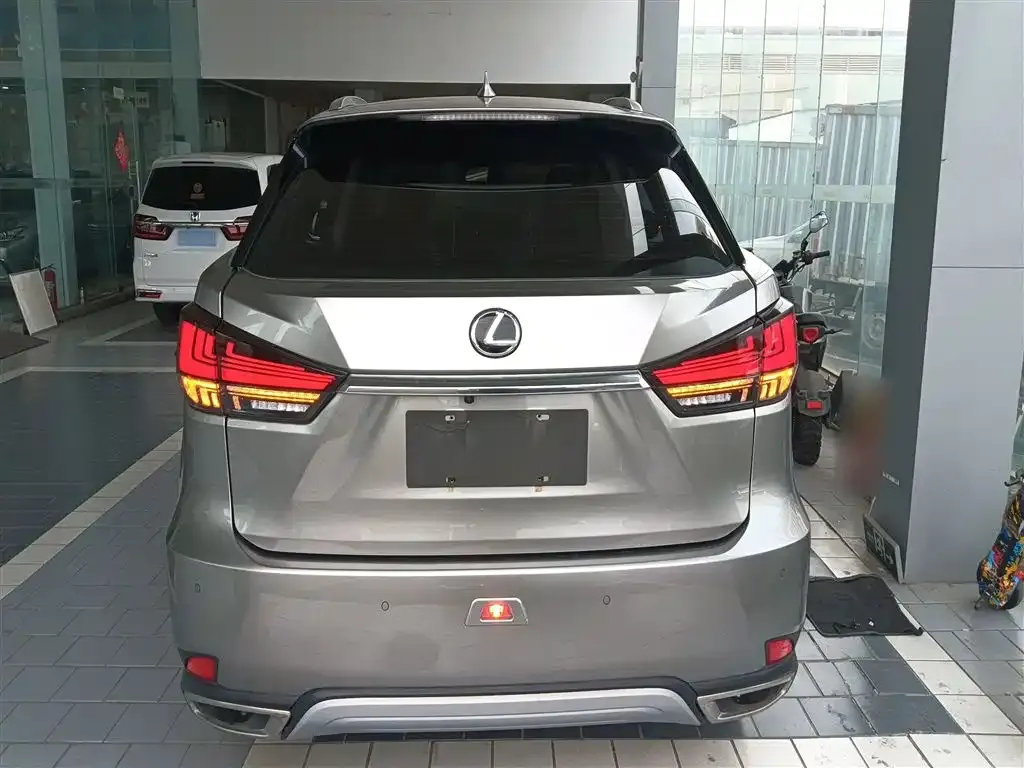 Lexus RX — фото 8