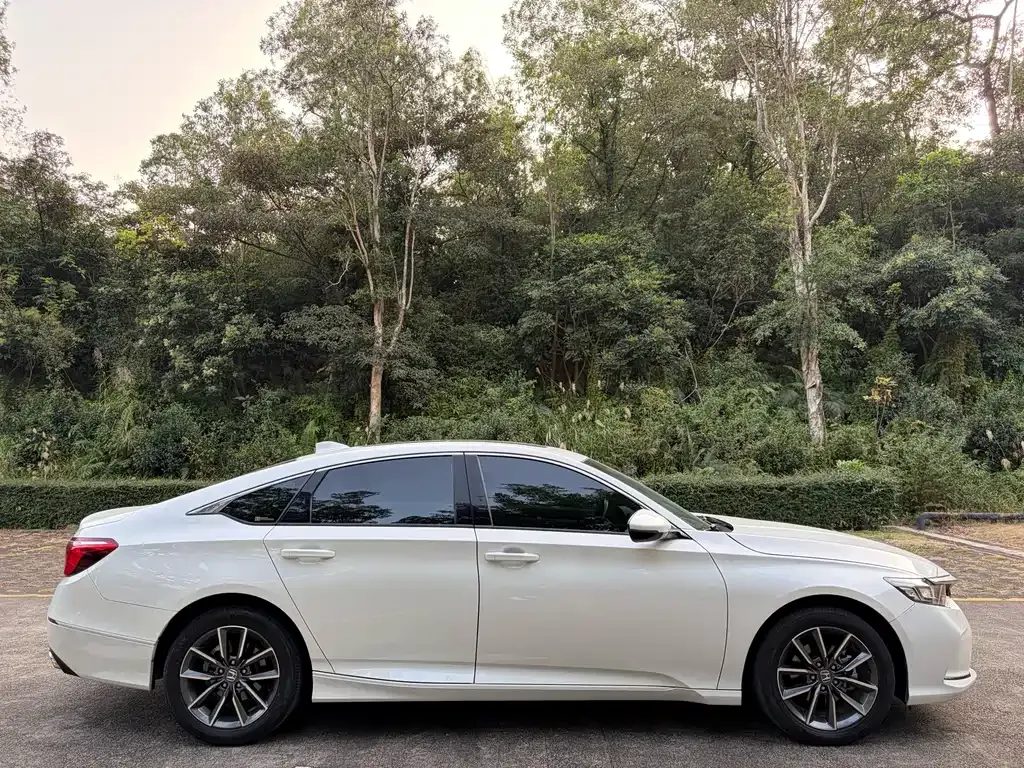 Honda Inspire — фото 9